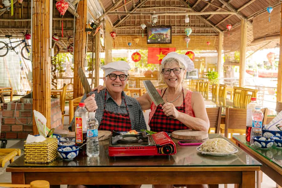 Hoi An: Lantern Making, Basket Boat, and Cooking Class - The lantern class from 1 p.m. to 2 p.m.