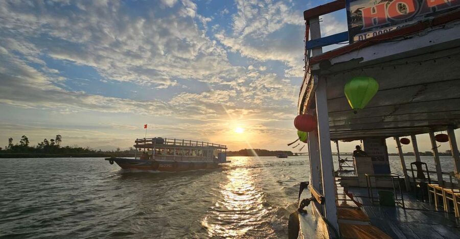 Hoi An: My Son Sanctuary & Sunset River Cruise BBQ or Banhmi - Walking through My Son Sanctuary