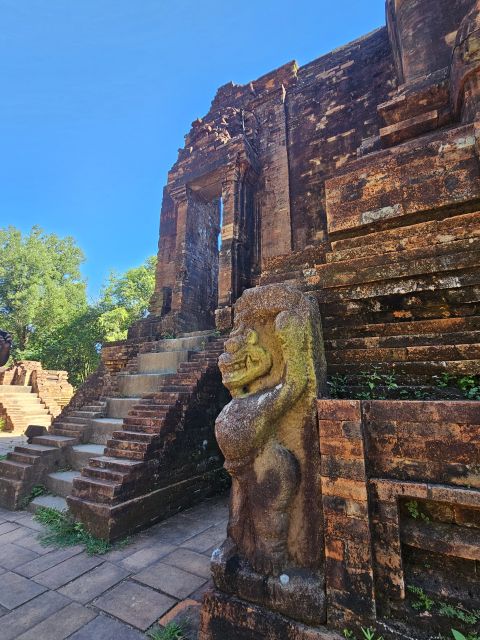 Hoi An: My Son Sanctuary & Sunset River Cruise BBQ or Banhmi - BBQ or banh mi on the Thu Bon River