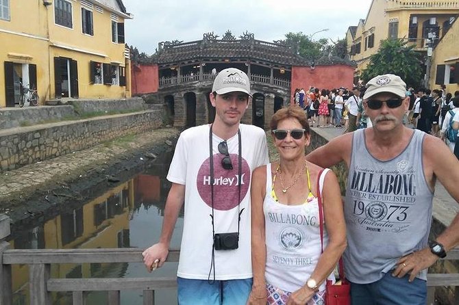 Hoi An Night Market with Hoi an walking Tour , Colourful Lanterns, Boat Ride - Hoi An as daylight fades