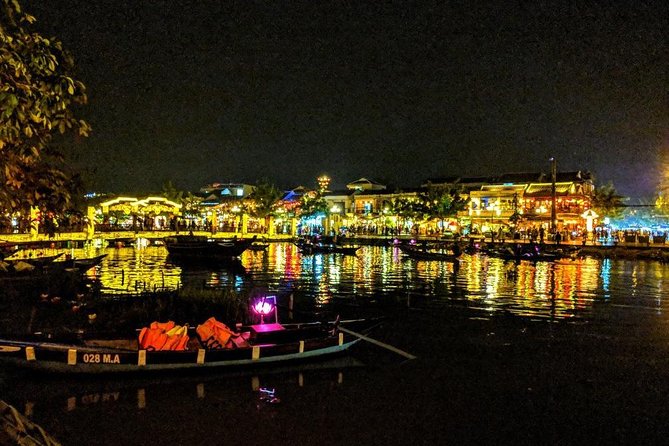 Hoi An Night Market with Hoi an walking Tour , Colourful Lanterns, Boat Ride - What the private format is really worth