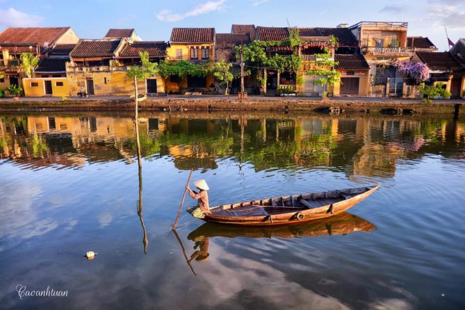 Hoi An Old Town and local Food - Walking through Hoi An Ancient Town for 90 minutes