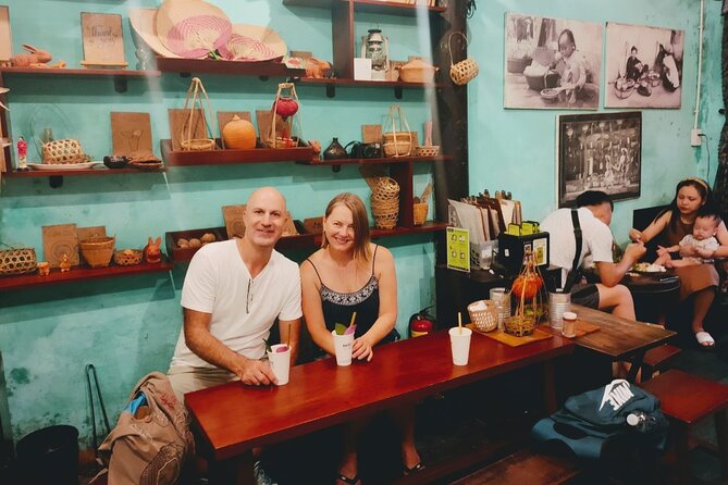 Hoi An street food tour - Small streets and rice pancakes
