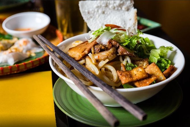 Hoi An Street Food Tour- Eat Like A Local - What the guides add