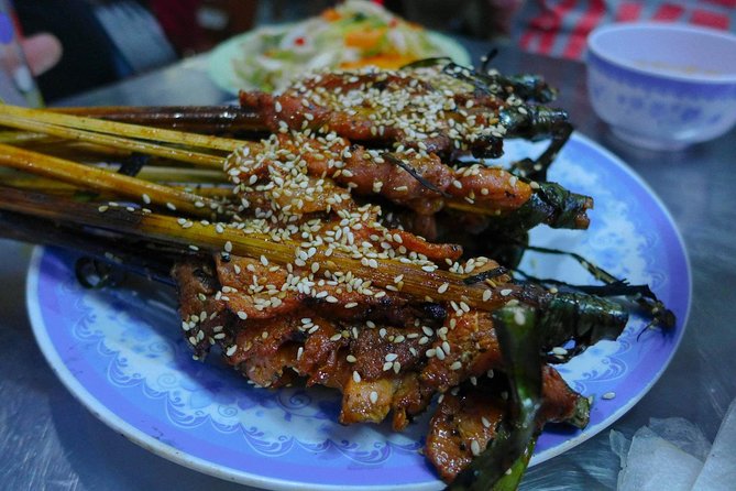 Hoi An Street Food Tour- Eat Like A Local - Evening timing, walking, and meeting details