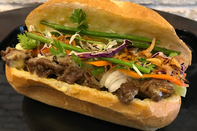 Hoi An Street Food Walking Tour with Tastings - What you may eat during the four hours