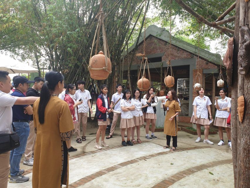 Hoi An: Thanh Ha Village Tour with Pottery Making and Gift - The pot-breaking game