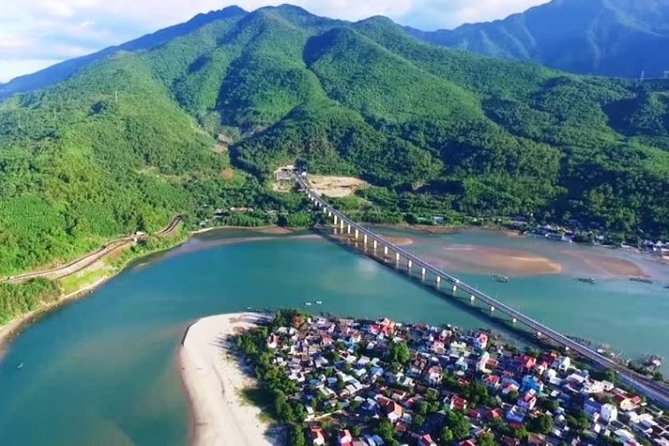 Hoi An To Hue Private Car With English Speaking Driver - Comfort, timing, and luggage