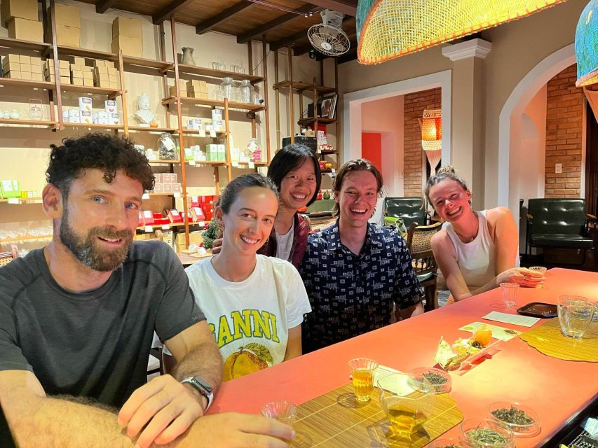 Hoi An Vegan Food Tour - Hoi An’s Oldest Bakery and the Vegan Banh My Stop