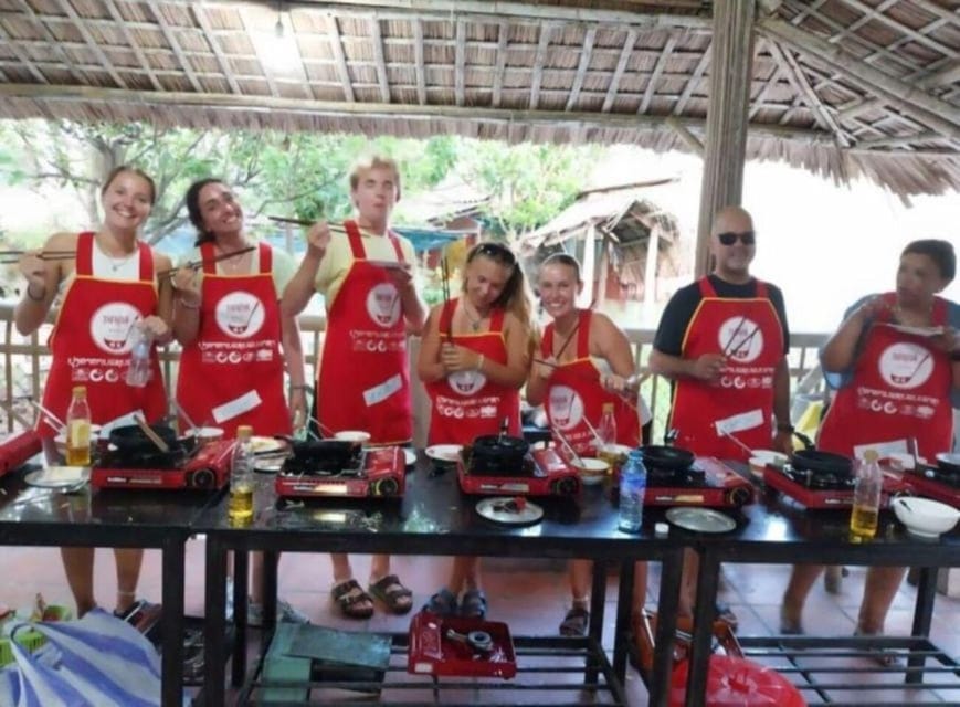 Hoi An: Vegetarian Cooking Class w Local Family and transfer - Booking advice and final call