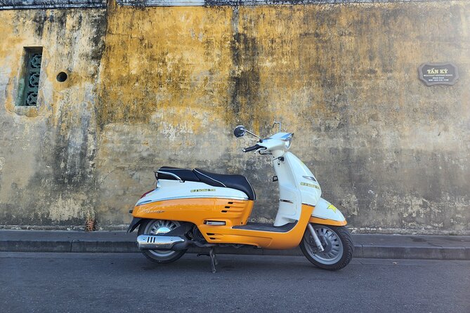 Hoi An Vespa Tours: Hoi An Highlights and Hidden Gems - Tra Que Vegetable Village and the road into the countryside