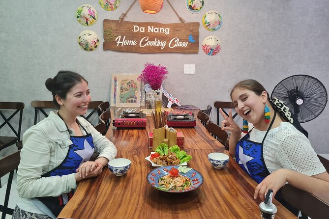 Home Cooking Class: Market, Garden and cooking 4 dishes - Coffee and a local home kitchen