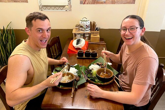 (HOT) Hanoi Guided Street Food and Train Street Tour with Local - Train Street, where the tracks share the neighborhood
