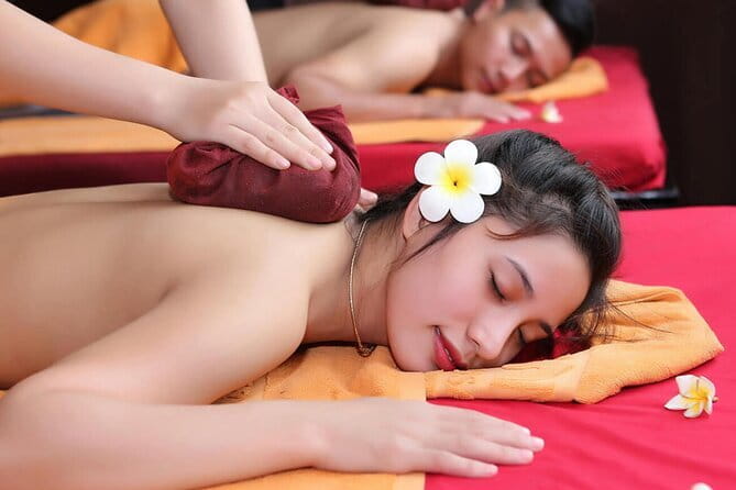 Hot Stone Massage For Full Body Blood Circulation At Da Nang - A calm private room, not a big resort ritual