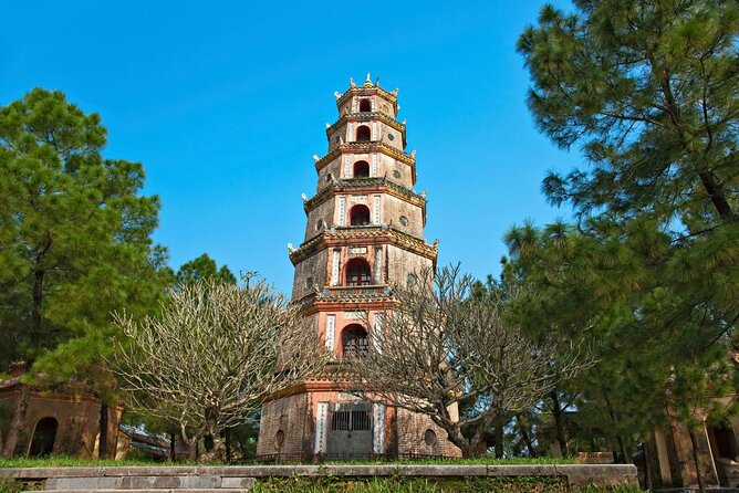 Hue: 3 Tombs + Pagoda with Knowledgeable ES Driver - Key points to know before booking