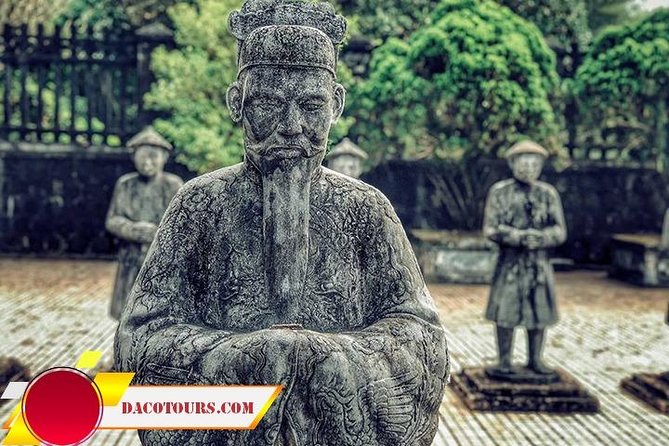 Hue Citadel tour by authentic Train via Hai Van Pass from Da Nang - 6:30 am start from Da Nang