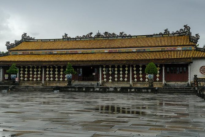 Hue City and The Citadel via Hai Van Pass Daily Small Group Tour - The vehicle and the long ride