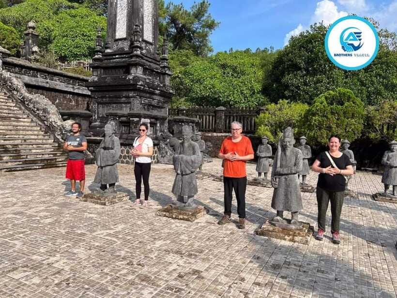 Hue City Tour Full Day - Group Tour - Vong Canh Hill closes the day