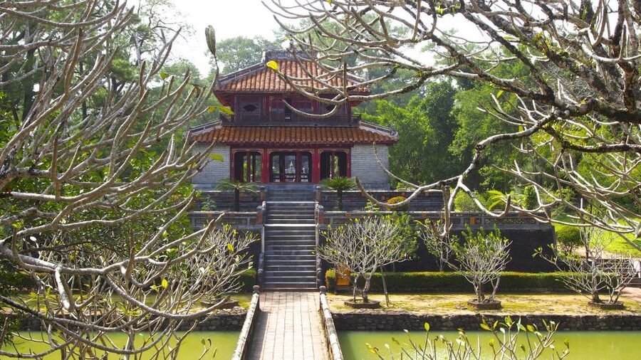 Hue City Tour Full day - Small group tour - A Hue lunch with local specialties