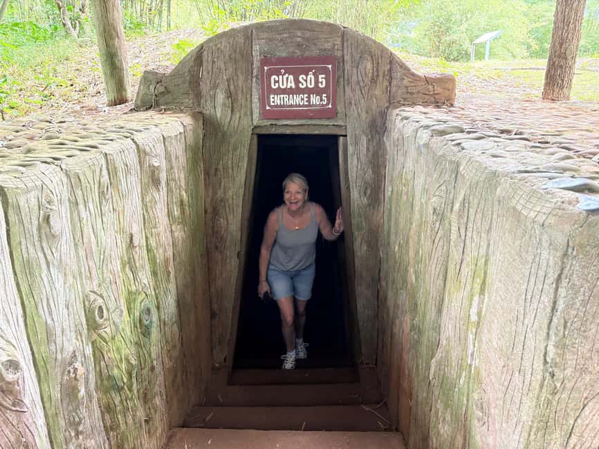 Hue: Half-Day DMZ Tour to Vinh Moc Tunnels by Private Car - Inside the Vinh Moc Tunnels