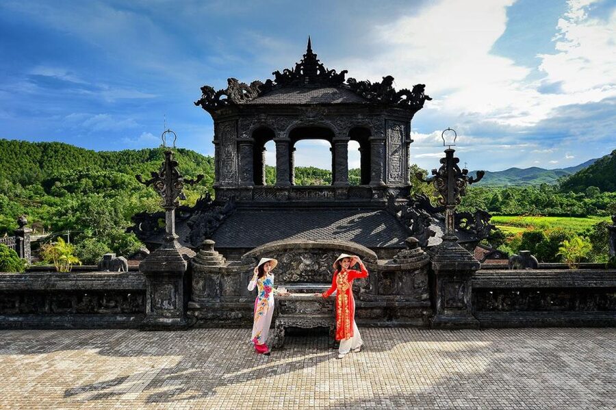 Hue: Hue Royal Tombs Tour Visit 3 Best Tombs & Pagoda - Tu Duc Tomb, a garden built for retreat