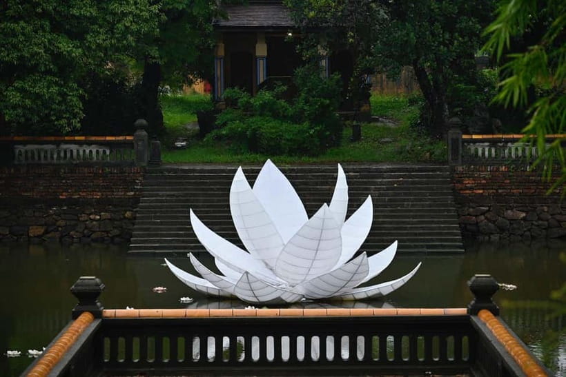 Hue Imperial Ancient City Walking Tour - The guide’s style: history with a human voice