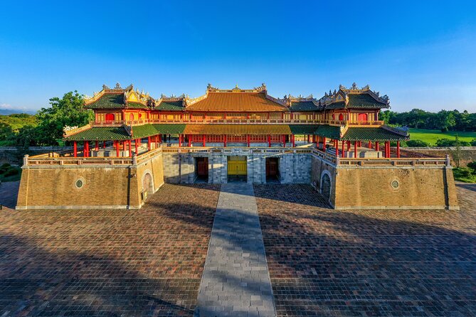 Hue Imperial City Walking Tour: Citadel & Forbidden City - Thai Hoa Palace and the formal court