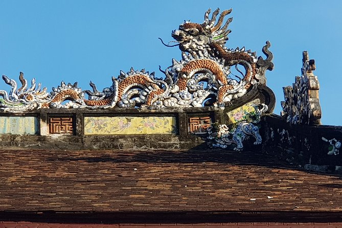 Hue Imperial City Walking Tour: Citadel & Forbidden City - Cua Chuong Duc and the less polished corners
