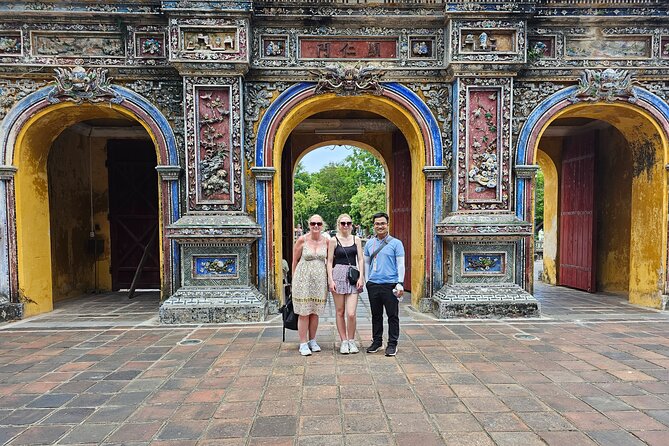 Hue Imperial City Walking Tour: Citadel & Forbidden City - Kien Trung Palace and the Forbidden City