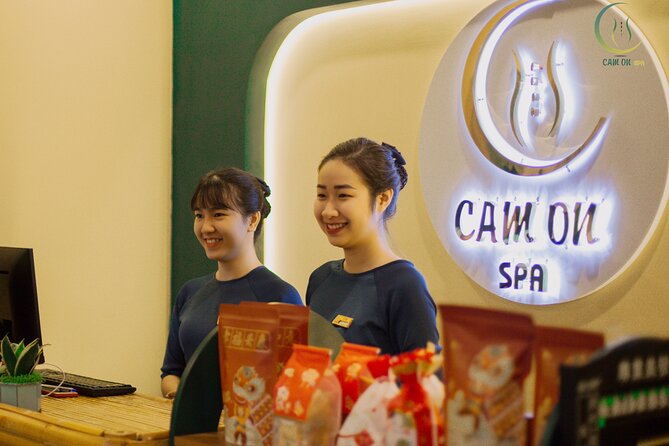 Hue Traditional Full Body Massage Experience, 75 mins - The tea and Hue delicacies are part of the experience