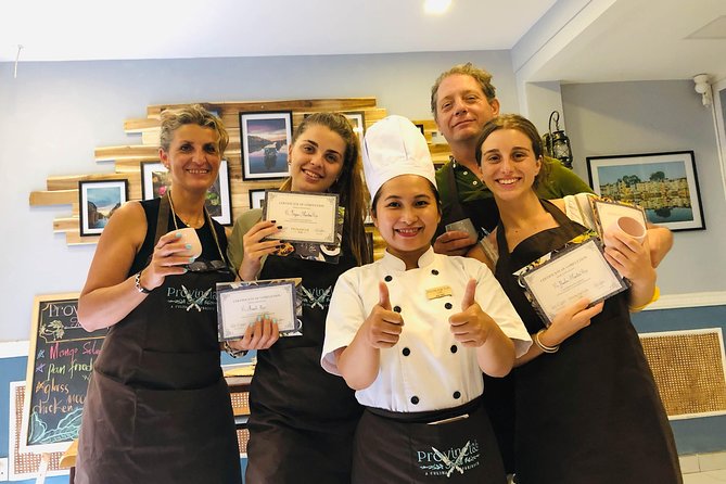 Immersive Cooking Class & Wet Market Tour by Local Chef +Cookbook - Cooking three courses, or four dishes, depending on the menu