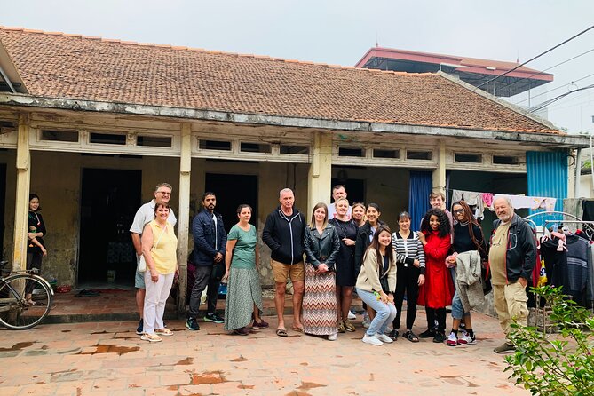 Incense Village, Hat Making & Lacquer Artisan Small Group Hanoi - Quang Phu Cau: red incense and family workshops
