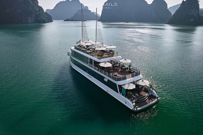 JADESAILS CRUISE-The Most Luxurious Day Tour in Ha Long Bay & Lan Ha Bay - Why JadeSails works as a one-day bay trip