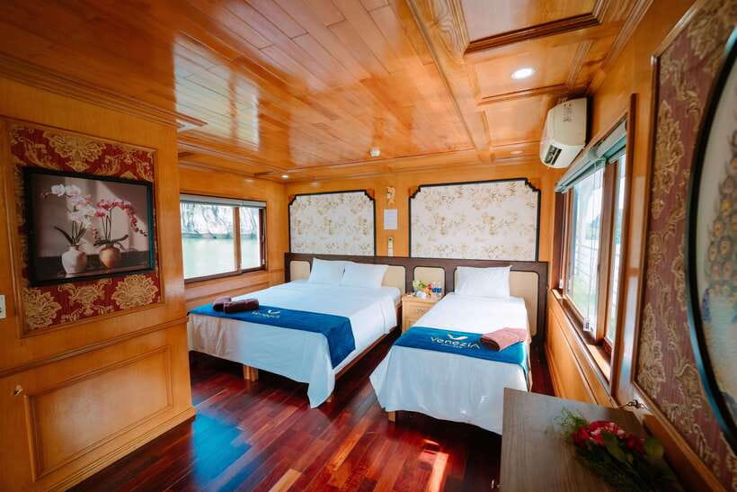 Lan Ha Bay: 2-Day Cruise with Meals, Activities and Pickup - Afternoon kayaking and swimming near Ba Trai Dao