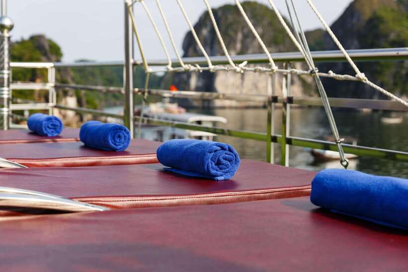 Lan Ha Bay: 2-Day Cruise with Meals, Activities and Pickup - Sunrise and the ride to Viet Hai Village
