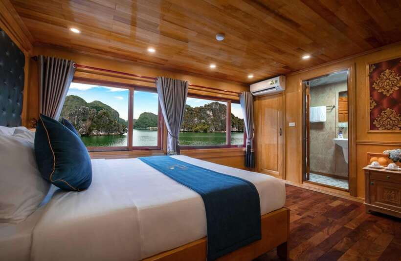 Lan Ha Bay: 2-Day Cruise with Meals, Activities and Pickup - Returning to the harbour and Hanoi
