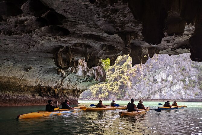 Lan Ha Bay Full-Day Cruise Tour from Hanoi - Serenity Boutique - The return route and 4:00 p.m. sunset party
