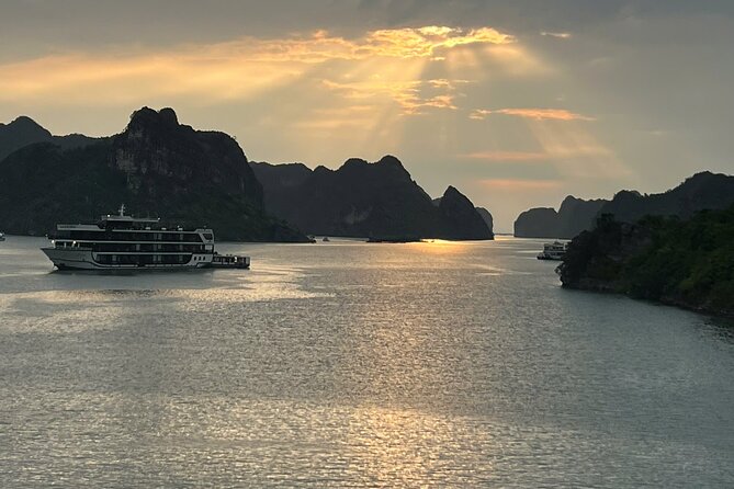 Lan Ha - Ha Long Bay 5Star cruise-Private balcony cabin 2day trip - Sunset, spring rolls, and an easy evening