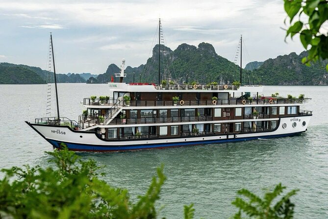 Lan Ha - Ha Long Bay 5Star cruise-Private balcony cabin 2day trip - Day one: From Tuan Chau Island to Lan Ha Bay