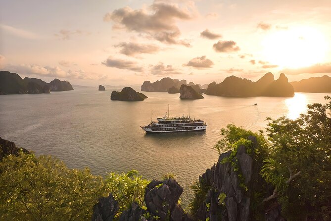 Le Journey Elegance Cruise 5 Star Lan Ha Bay - All Inclusive 2D1N - Key points at a glance