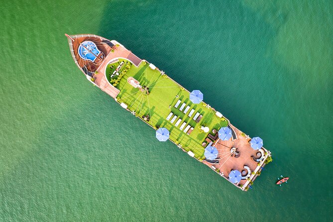 Le Journey Elegance Cruise 5 Star Lan Ha Bay - All Inclusive 2D1N - Lunch sets the tone on Lan Ha Bay