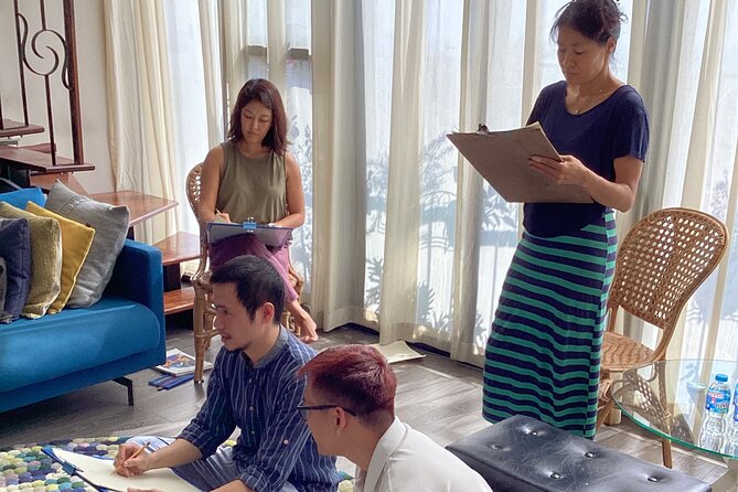 Life Drawing Class - Art Workshop at Art Tutor Hanoi - The social side of a small Hanoi art class