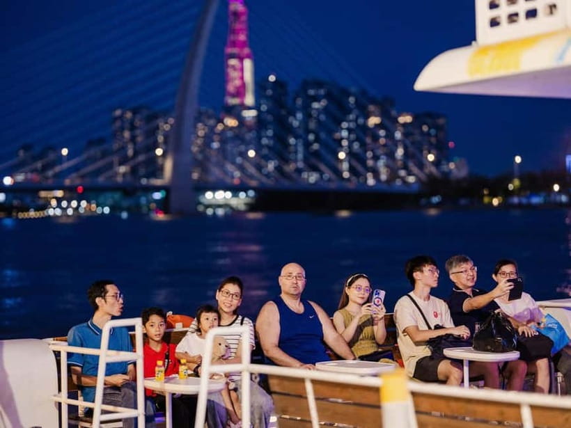 Lively Saigon River Sightseeing Cruise + Guided Walking Tour - What the 45-minute Saigon River cruise shows you