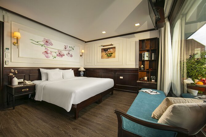 Luxury Cruise 5 star Top Tier Lan Ha bay 2D1N/ 3D2N - Boarding at noon and settling into the cabin
