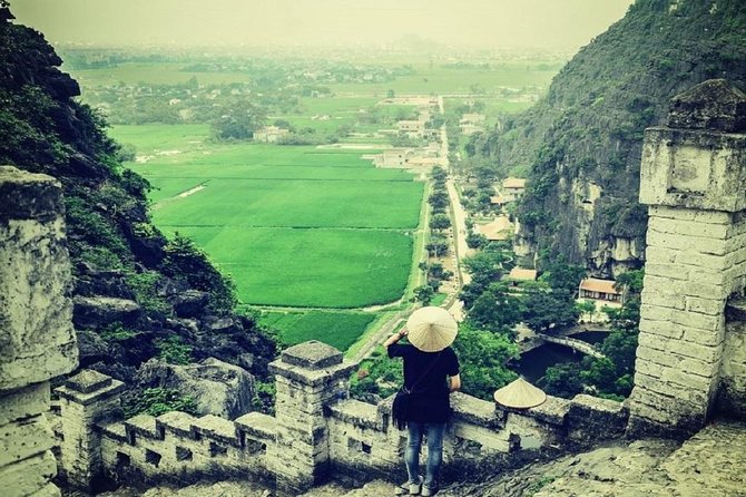 Luxury Hoa Lu - Tam Coc - Mua Cave 1 Day Tour - By Limousine & Small Group - Hoa Lu Ancient Capital between 968 and 1010