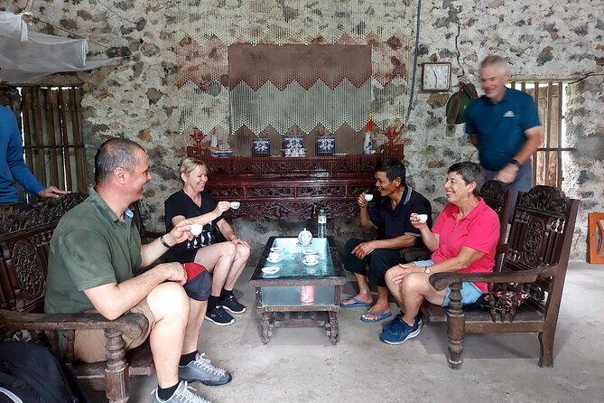 Luxury Ninh Binh Full Day Tour From Hanoi (Trang An - Hoa Lu) - Lunch and a pause in the middle of the day