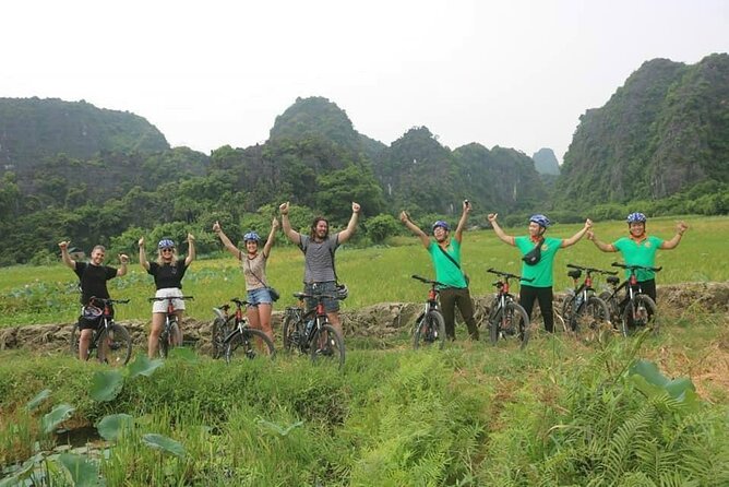 Luxury small Group Hoa Lu - Tam Coc - Mua Cave Max 6 - 8 pax/tour - Mua Cave and the 500-step viewpoint