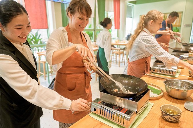M.O.M Cooking Class in Saigon - Cooking, Eating, and Taking the Lesson Home