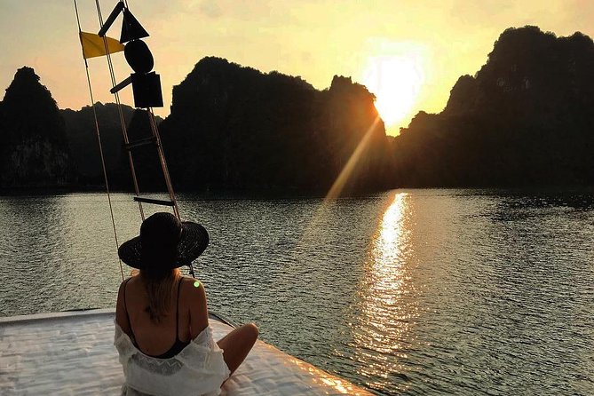 Magical Sunset and Evening with glowing plankton by Cat Ba Local - Should you book the glowing plankton tour?
