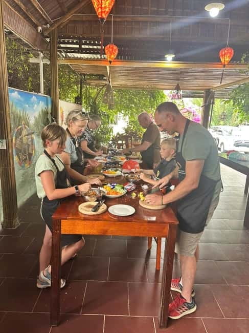 Market Tour, Basket Boat Ride & Cooking Class by Hangcoconut - Key points to know before booking